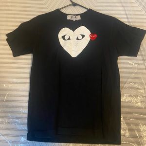 COMME DES GARÇON BLACK HEART TEE SHORT-sleeve